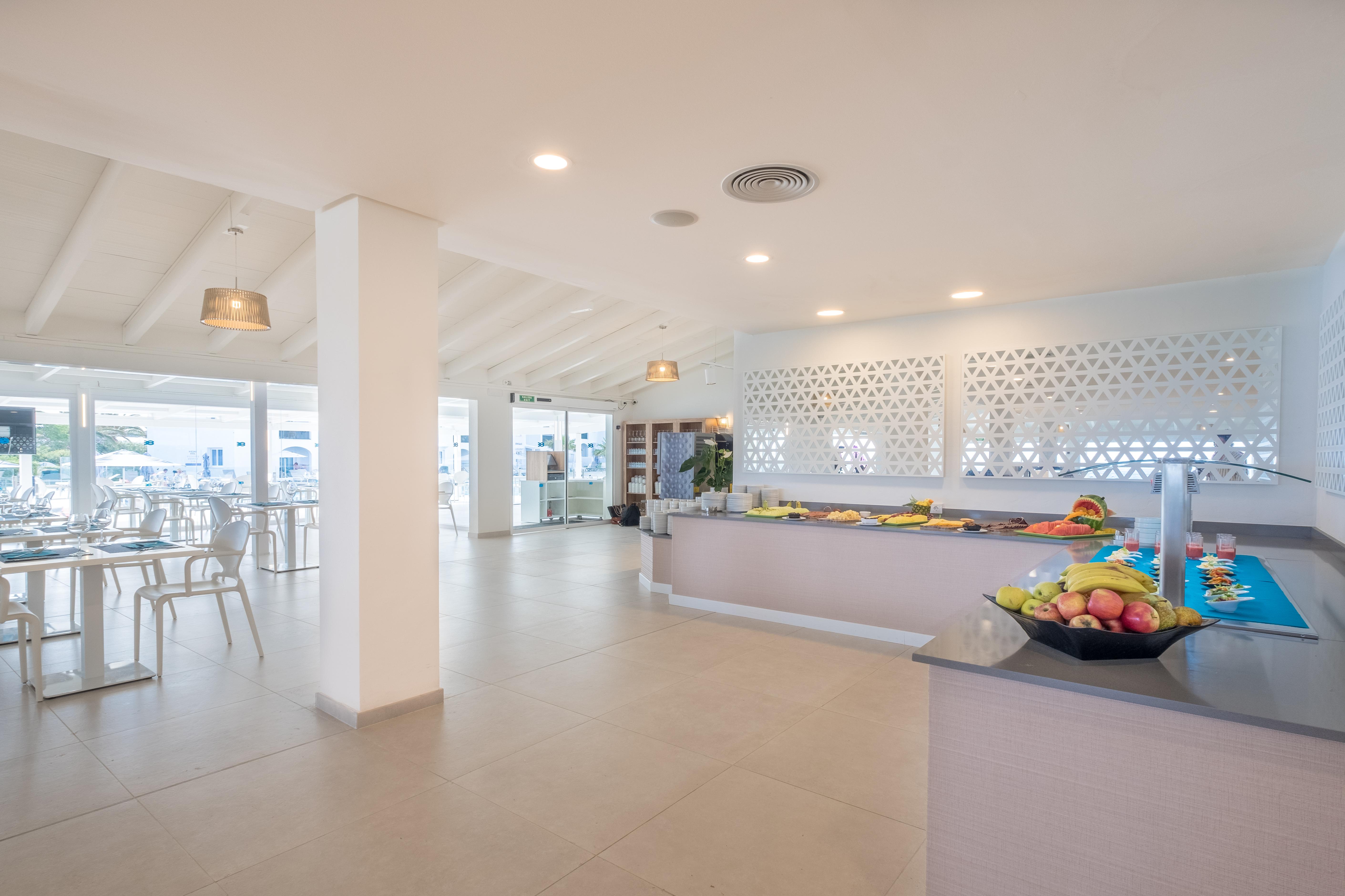 Fergus Style Carema Beach Cala' en Bosch Bagian luar foto